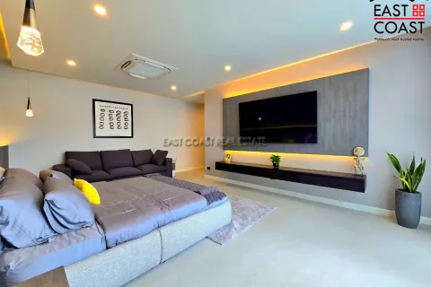 Casa de 5 dormitorios en Pattaya, Tailandia № 213149 - foto 28