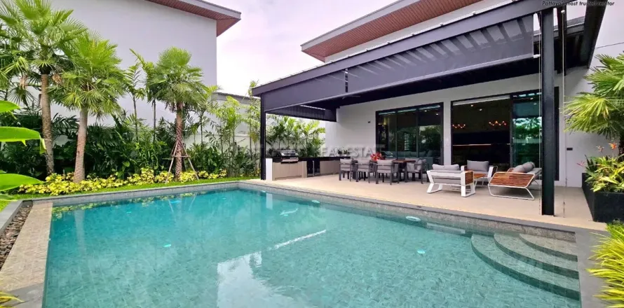 Casa de 5 dormitorios en Pattaya, Tailandia № 213150