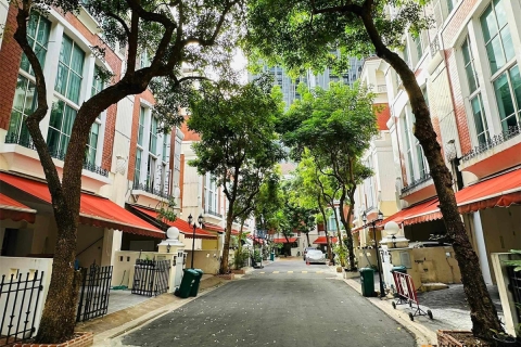 House in Bangkok, Thailand 4 bedrooms № 190360 - photo 4