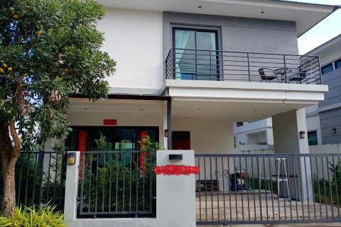 House in Ko Samui, Thailand 3 bedrooms № 147986 - photo 1