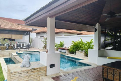 Вилла в Хуа Хине, Таиланд с 3 спальнями  № 147984 - фото 16