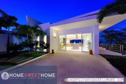 Villa in Ko Samui, Thailand 3 bedrooms № 179922 - photo 12