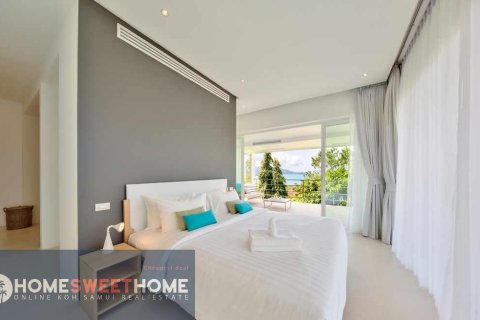 Villa in Ko Samui, Thailand 3 bedrooms № 179922 - photo 2