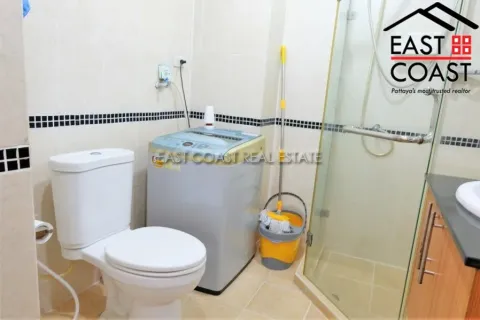 Condominio de 2 dormitorios en Jomtien Beach, Pattaya, Tailandia № 212364 - foto 11