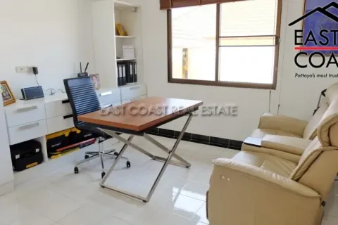 Casa de 3 dormitorios en Pattaya, Tailandia № 212362 - foto 17