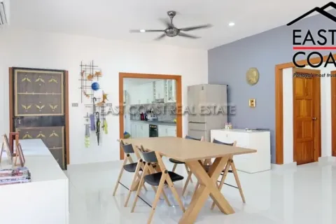Casa de 3 dormitorios en Pattaya, Tailandia № 212362 - foto 5