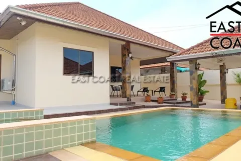 House in Pattaya, Thailand 3 bedrooms № 212362