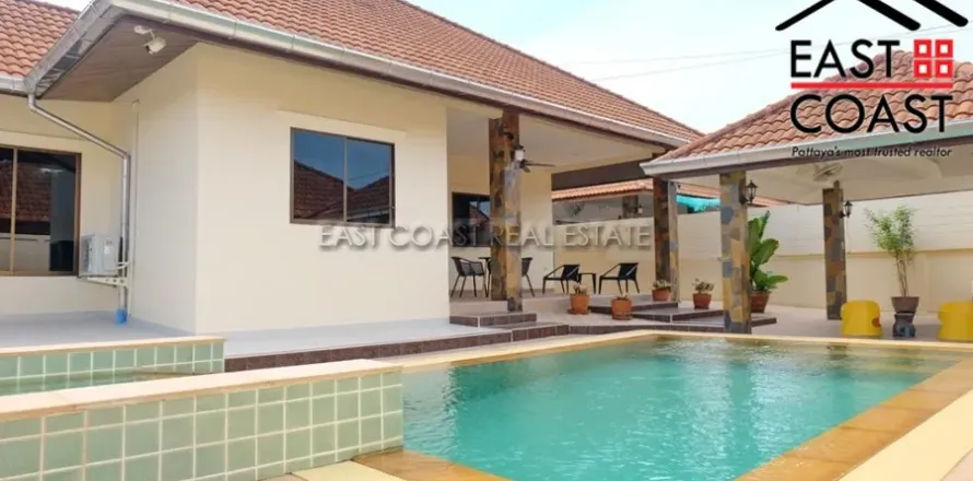 Casa de 3 dormitorios en Pattaya, Tailandia № 212362
