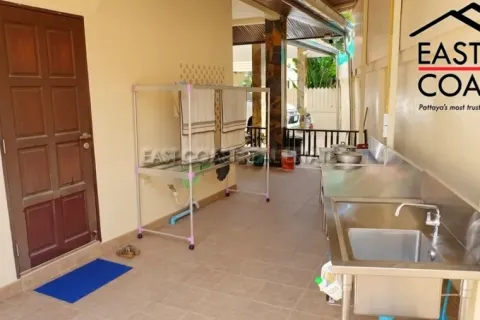Casa de 3 dormitorios en Pattaya, Tailandia № 212362 - foto 18