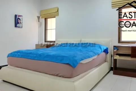 Casa de 3 dormitorios en Pattaya, Tailandia № 212362 - foto 9