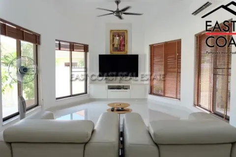 Casa de 3 dormitorios en Pattaya, Tailandia № 212362 - foto 7