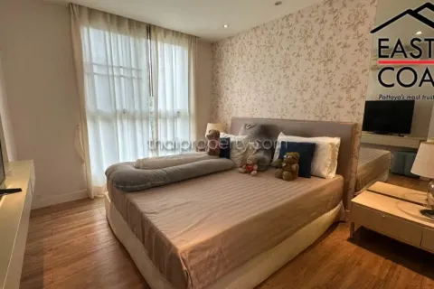 Condominio de 2 dormitorios en Jomtien Beach, Pattaya, Tailandia № 212363 - foto 11