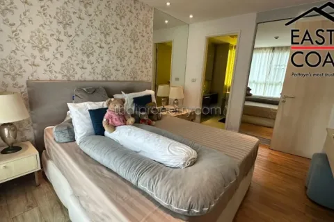 Condominio de 2 dormitorios en Jomtien Beach, Pattaya, Tailandia № 212363 - foto 12