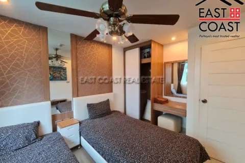 Condominio de 2 dormitorios en Jomtien Beach, Pattaya, Tailandia № 212365 - foto 20