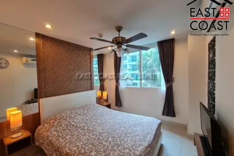 Condominio de 2 dormitorios en Jomtien Beach, Pattaya, Tailandia № 212365 - foto 4