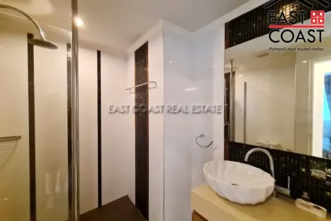 Condominio de 2 dormitorios en Jomtien Beach, Pattaya, Tailandia № 212365 - foto 25