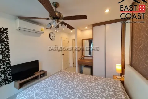 Condominio de 2 dormitorios en Jomtien Beach, Pattaya, Tailandia № 212365 - foto 12