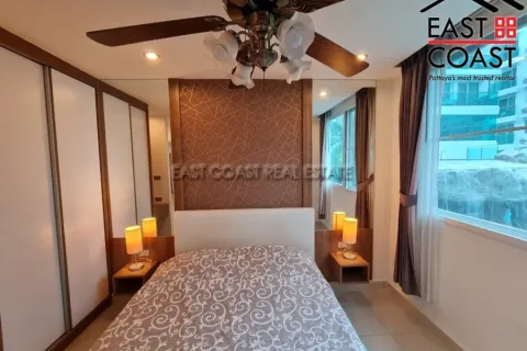 Condominio de 2 dormitorios en Jomtien Beach, Pattaya, Tailandia № 212365 - foto 10