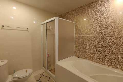 Appartement à Pattaya, Thaïlande 2 chambres № 155499 - photo 9