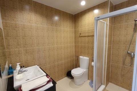 Appartement à Pattaya, Thaïlande 2 chambres № 155499 - photo 8