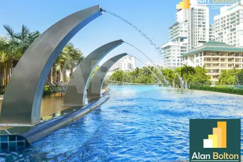 Condo in Pattaya, Thailand, 1 bedroom  № 210589 - photo 2