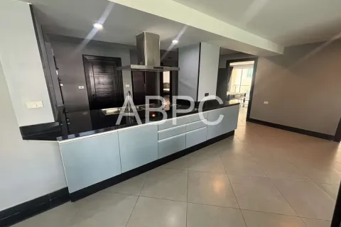 Condominio de 3 dormitorios en Pattaya, Tailandia № 210594 - foto 9