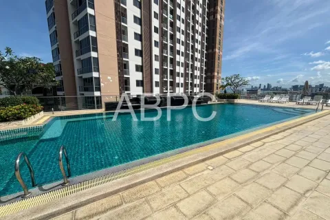Condominio de 3 dormitorios en Pattaya, Tailandia № 210594 - foto 2