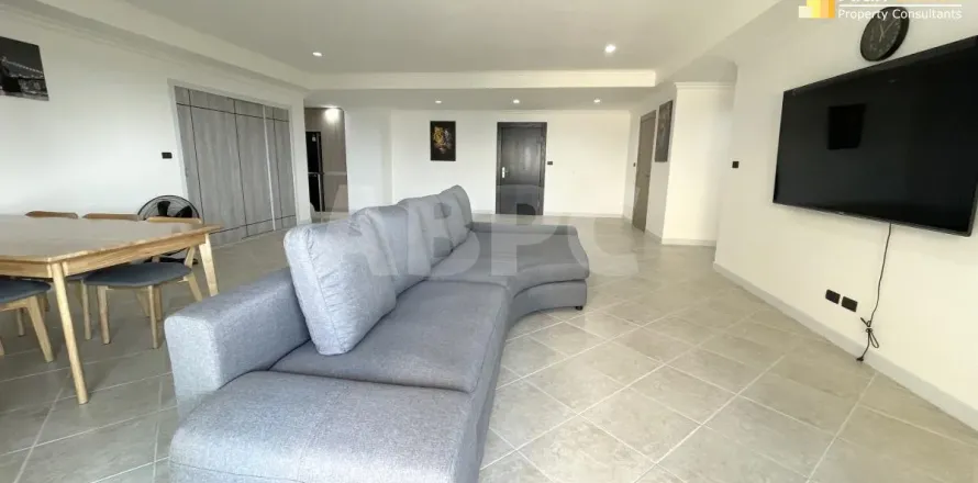 Condominio de 3 dormitorios en Pattaya, Tailandia № 210590