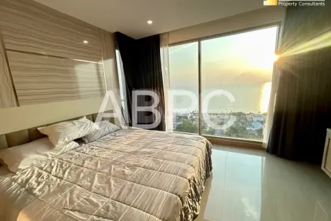 Condominio de 2 dormitorios en Jomtien Beach, Pattaya, Tailandia № 210591 - foto 2