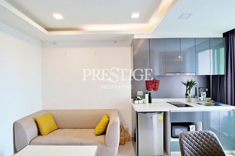Condo in Pattaya, Thailand, 1 bedroom  № 209128