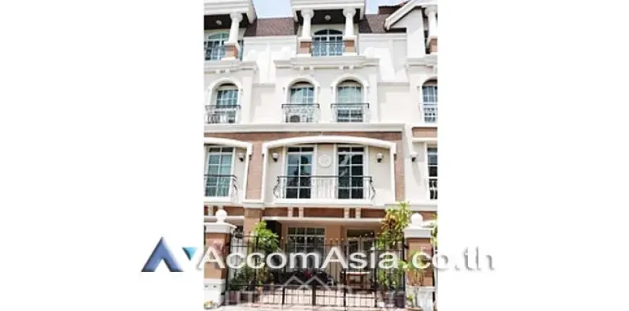Reihenhaus in Yan Nawa, Bangkok, Thailand 3 Schlafzimmer № 217359