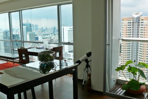 Condo à Bang Rak, Bangkok, Thaïlande, 2 chambres  № 136810 - photo 2