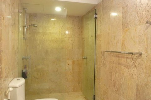Condo à Bang Rak, Bangkok, Thaïlande, 2 chambres  № 136810 - photo 6