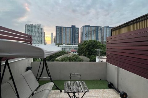 Таунхаус в Суан Луанге, Бангкок, Таиланд с 2 спальнями № 136808 - фото 13