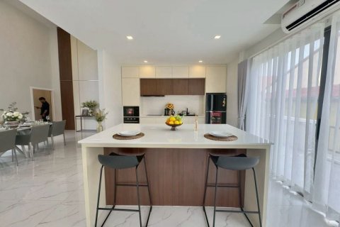 Дом в Паттайе, Таиланд с 3 спальнями  № 136812 - фото 2