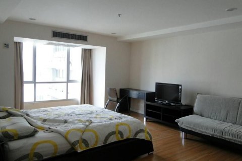 Кондоминиум с 2 спальнями в Ваттхане, Бангкок, Таиланд № 148649 - фото 4