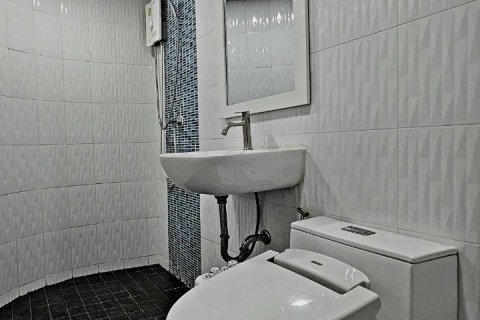 Studio in the Condo in Bang Rak, Bangkok, Thailand  № 148647 - photo 9