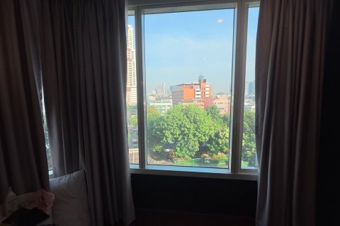 Кондоминиум с 3 спальнями в Кхлонг Сане, Бангкок, Таиланд № 170896 - фото 16