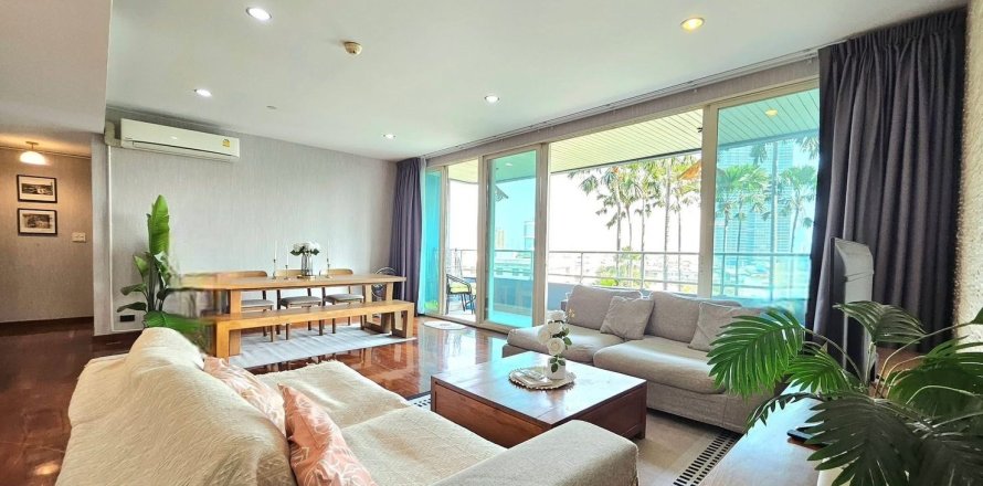 Кондоминиум с 3 спальнями в Кхлонг Сане, Бангкок, Таиланд № 170896