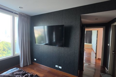 Кондоминиум с 3 спальнями в Кхлонг Сане, Бангкок, Таиланд № 170896 - фото 15