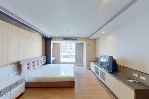 Кондоминиум с 2 спальнями в Ваттхане, Бангкок, Таиланд № 170895 - фото 6