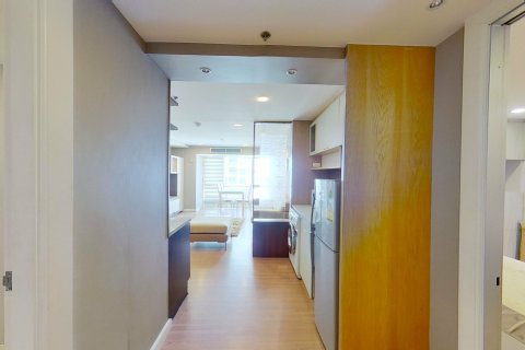 Кондоминиум с 2 спальнями в Ваттхане, Бангкок, Таиланд № 170895 - фото 2