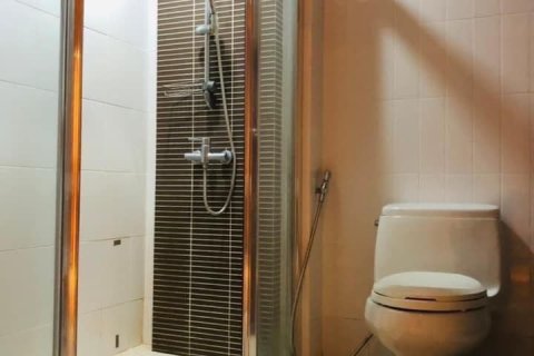 Studio dans le Condo à Watthana, Bangkok, Thaïlande  № 170893 - photo 8