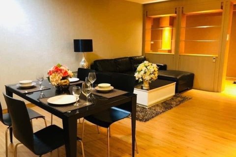 Studio dans le Condo à Watthana, Bangkok, Thaïlande  № 170893 - photo 2