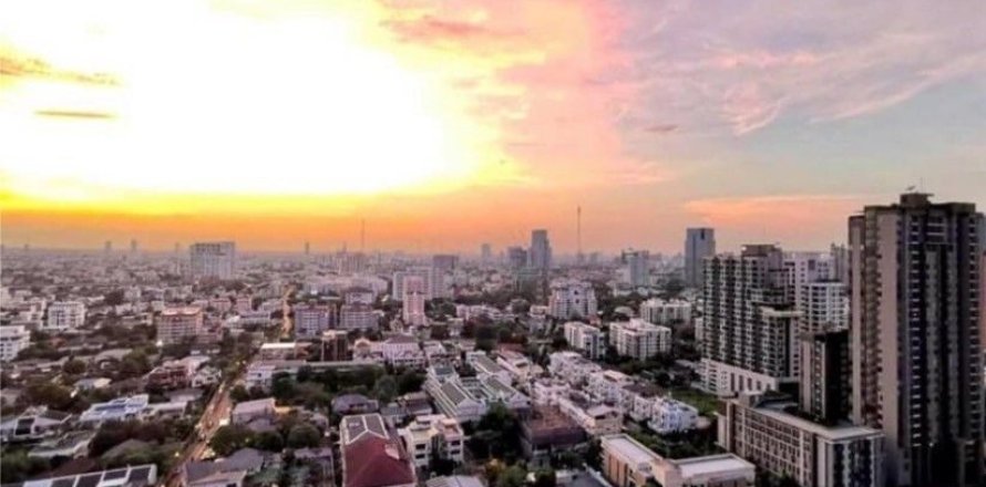 Кондоминиум с 2 спальнями в Пхая Тая, Бангкок, Таиланд № 170894