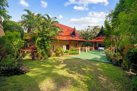 House in Kathu, Thailand 4 bedrooms № 170892 - photo 5