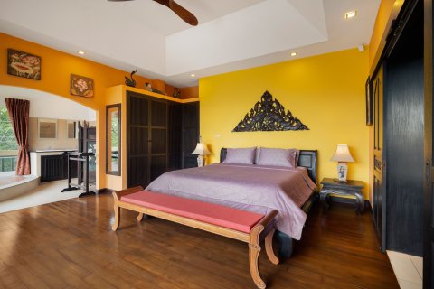 House in Kathu, Thailand 4 bedrooms № 170892 - photo 20