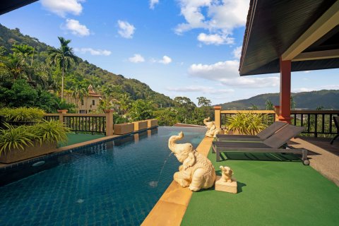 House in Kathu, Thailand 4 bedrooms № 170892 - photo 8