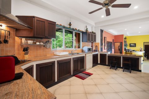 House in Kathu, Thailand 4 bedrooms № 170892 - photo 17