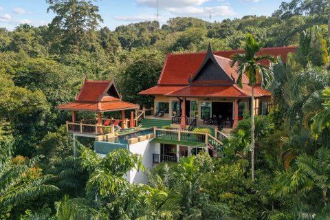 House in Kathu, Thailand 4 bedrooms № 170892 - photo 3